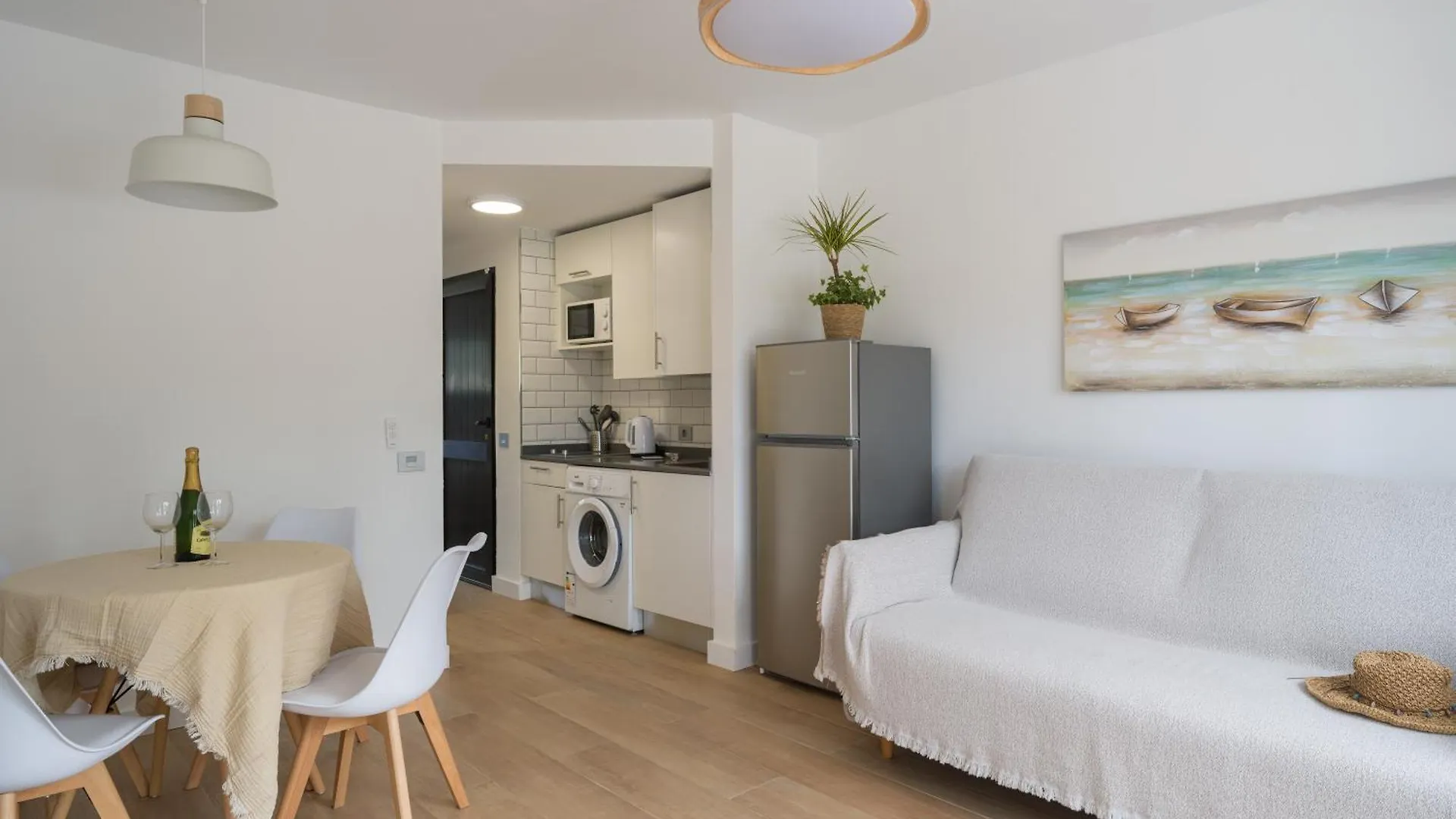 Astarita House Relax E Comfort In Corralejo - Daniele Case Vacanza 0*,  Испания